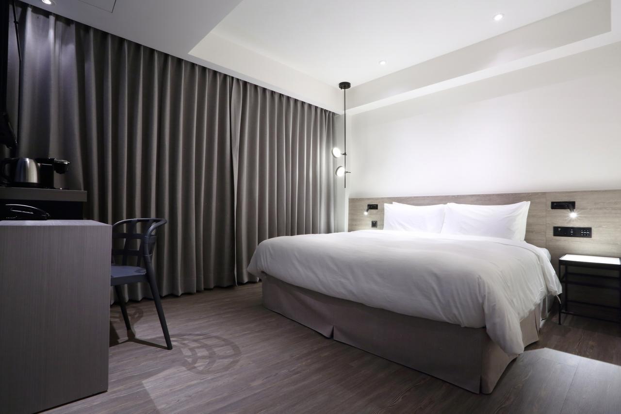 Keebe Hotel Keelung Esterno foto